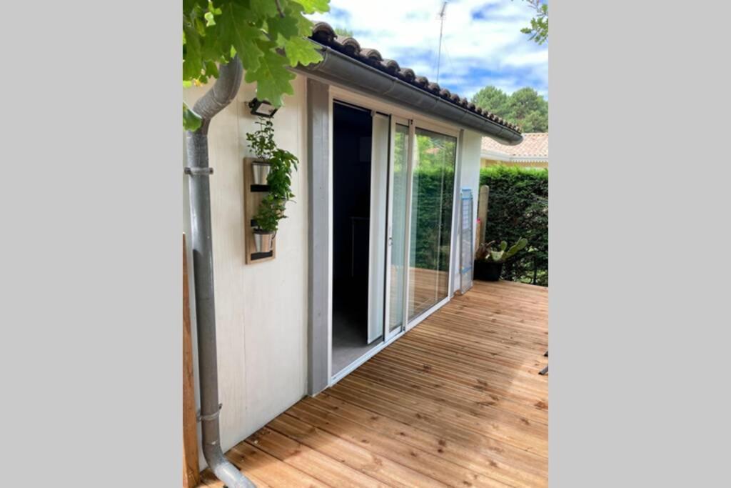 Charmant Chalet Avec Une Grande Terrasse Au Pyla La Teste-de-Buch Exterior photo